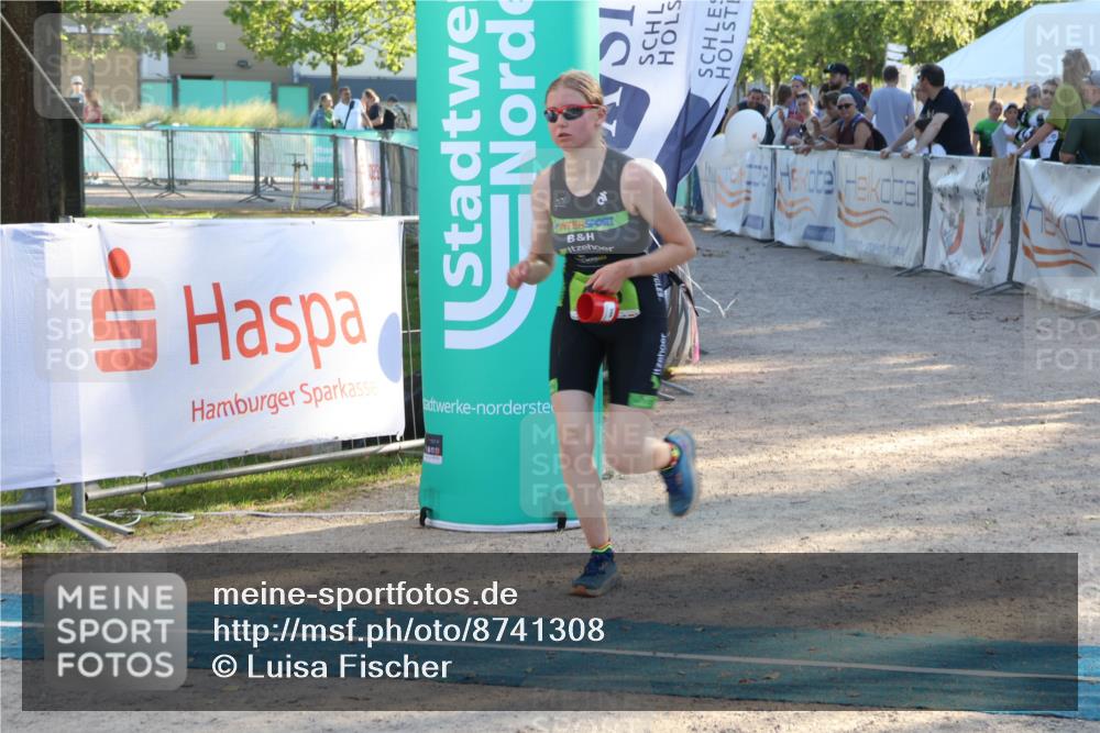 07.09.2025 - 19. Norderstedt Triathlon Luisa Fischer http://msf.ph/oto/8741308 07.09.2025 16:57:06 Ziel 455 meine-sportfotos.de