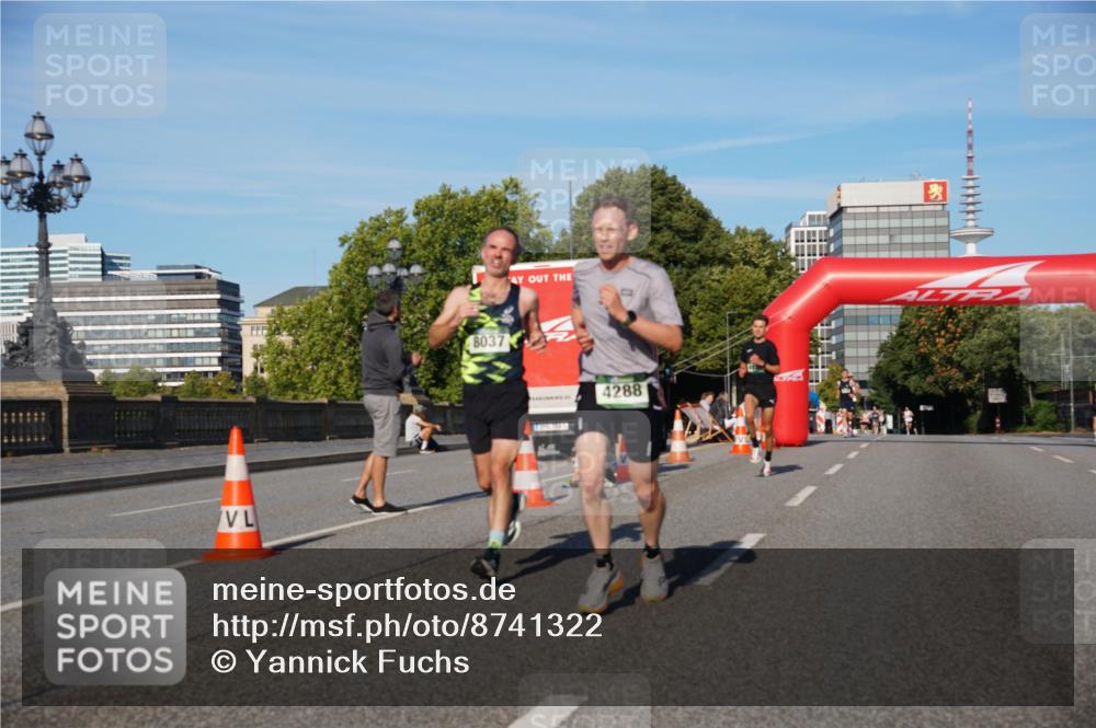 07.09.2025 - BARMER Alsterlauf Yannick Fuchs http://msf.ph/oto/8741322 07.09.2025 09:27:53 Laufen 8037, 4288 meine-sportfotos.de