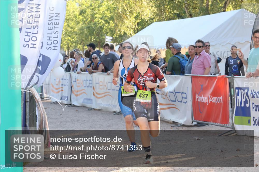 07.09.2025 - 19. Norderstedt Triathlon Luisa Fischer http://msf.ph/oto/8741353 07.09.2025 16:57:32 Ziel 437, 1056 meine-sportfotos.de
