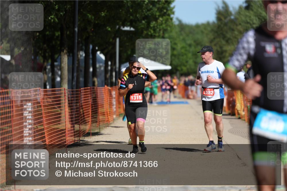 07.09.2025 - 19. Norderstedt Triathlon Michael Strokosch http://msf.ph/oto/8741366 07.09.2025 12:31:46 Laufen 168, 795, 898, 1282, 1315 meine-sportfotos.de