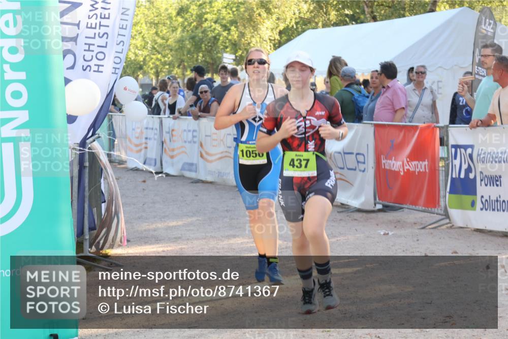 07.09.2025 - 19. Norderstedt Triathlon Luisa Fischer http://msf.ph/oto/8741367 07.09.2025 16:57:33 Ziel 437, 1056 meine-sportfotos.de