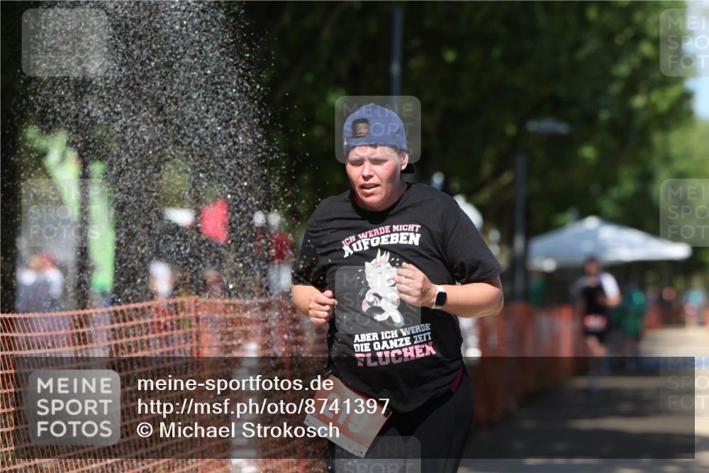 07.09.2025 - 19. Norderstedt Triathlon Michael Strokosch http://msf.ph/oto/8741397 07.09.2025 13:50:46 Laufen 219, 1389 meine-sportfotos.de