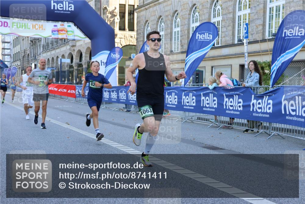 07.09.2025 - BARMER Alsterlauf Strokosch-Dieckow http://msf.ph/oto/8741411 07.09.2025 11:41:58 Ziel 1028, 1039, 1076, 1078, 1079, 1114, 1116, 1141, 1181, 1182, 1184, 1212, 1220, 1221, 1223, 1236, 1237, 8097, 8116, 8474, 8475 meine-sportfotos.de