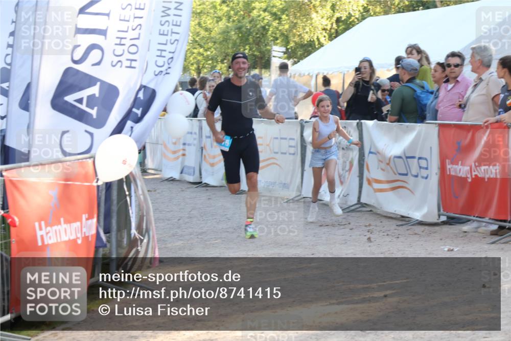 07.09.2025 - 19. Norderstedt Triathlon Luisa Fischer http://msf.ph/oto/8741415 07.09.2025 16:57:49 Ziel 1415 meine-sportfotos.de