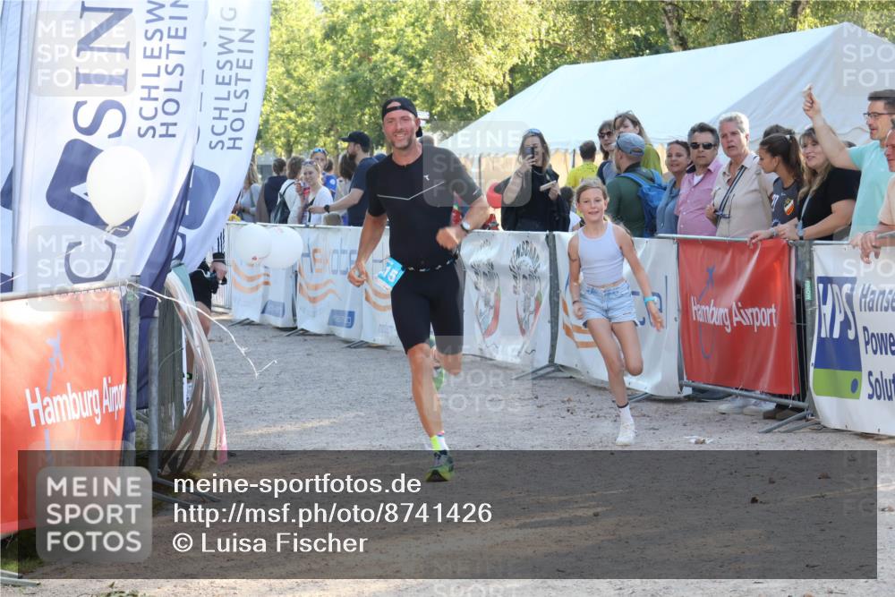 07.09.2025 - 19. Norderstedt Triathlon Luisa Fischer http://msf.ph/oto/8741426 07.09.2025 16:57:50 Ziel 1415 meine-sportfotos.de