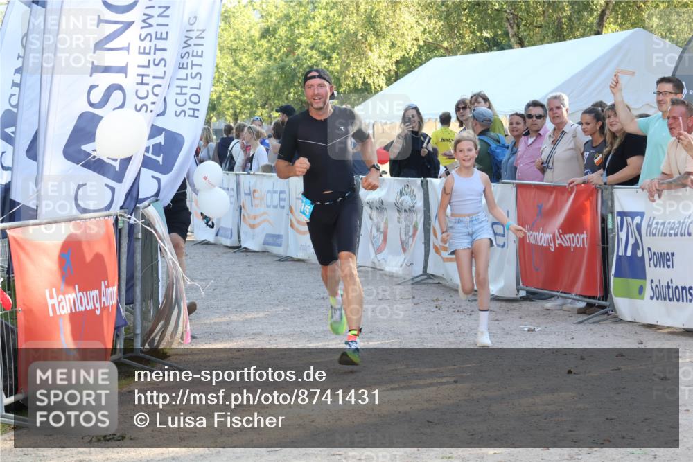 07.09.2025 - 19. Norderstedt Triathlon Luisa Fischer http://msf.ph/oto/8741431 07.09.2025 16:57:50 Ziel 1415 meine-sportfotos.de