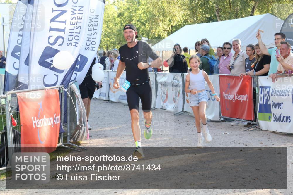 07.09.2025 - 19. Norderstedt Triathlon Luisa Fischer http://msf.ph/oto/8741434 07.09.2025 16:57:51 Ziel 1415 meine-sportfotos.de