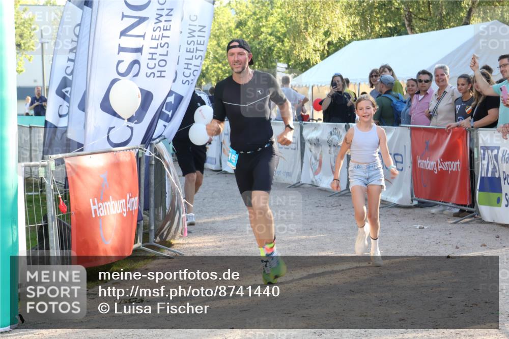 07.09.2025 - 19. Norderstedt Triathlon Luisa Fischer http://msf.ph/oto/8741440 07.09.2025 16:57:51 Ziel 1415 meine-sportfotos.de