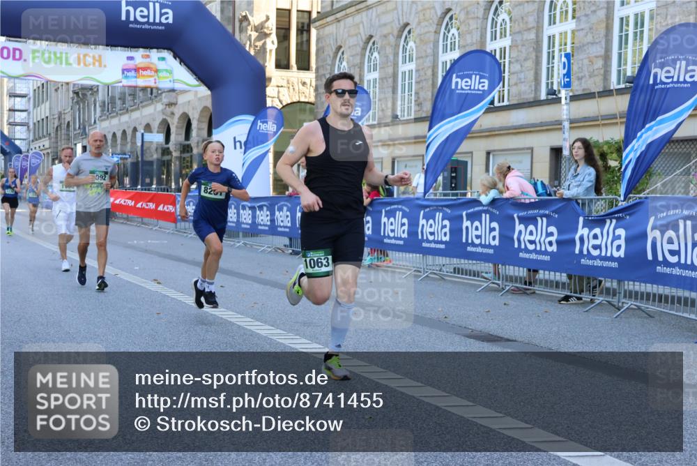 07.09.2025 - BARMER Alsterlauf Strokosch-Dieckow http://msf.ph/oto/8741455 07.09.2025 11:41:58 Ziel 1028, 1039, 1076, 1078, 1079, 1114, 1116, 1141, 1181, 1182, 1184, 1212, 1220, 1221, 1223, 1236, 1237, 8097, 8116, 8474, 8475 meine-sportfotos.de