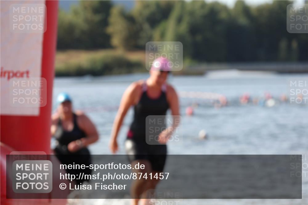 07.09.2025 - 19. Norderstedt Triathlon Luisa Fischer http://msf.ph/oto/8741457 07.09.2025 10:04:08 Schwimmen 1118, 1149 meine-sportfotos.de