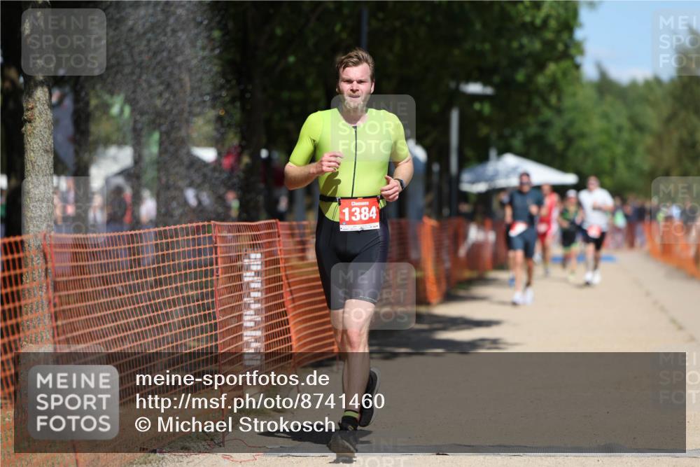 07.09.2025 - 19. Norderstedt Triathlon Michael Strokosch http://msf.ph/oto/8741460 07.09.2025 13:07:31 Laufen 718, 788, 1384 meine-sportfotos.de