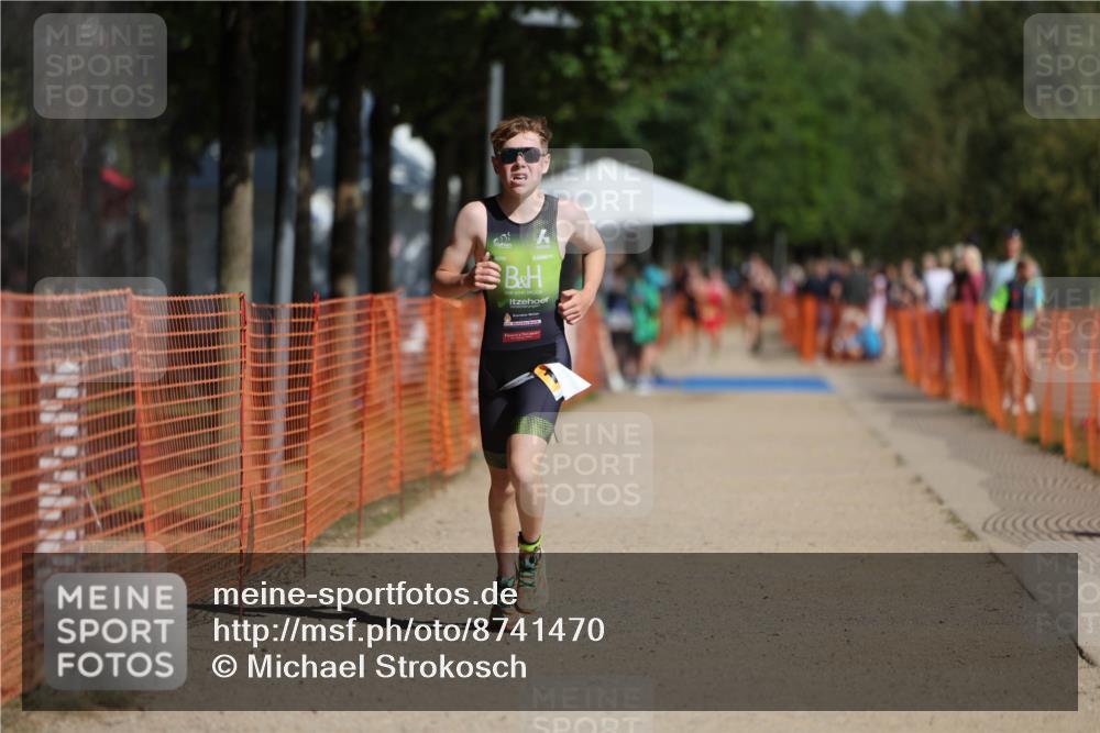 07.09.2025 - 19. Norderstedt Triathlon Michael Strokosch http://msf.ph/oto/8741470 07.09.2025 11:53:46 Laufen 1180 meine-sportfotos.de