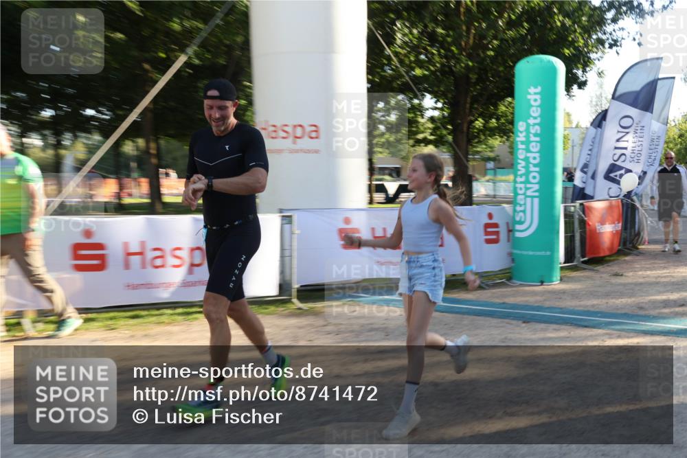 07.09.2025 - 19. Norderstedt Triathlon Luisa Fischer http://msf.ph/oto/8741472 07.09.2025 16:57:53 Ziel 1415, 1516 meine-sportfotos.de