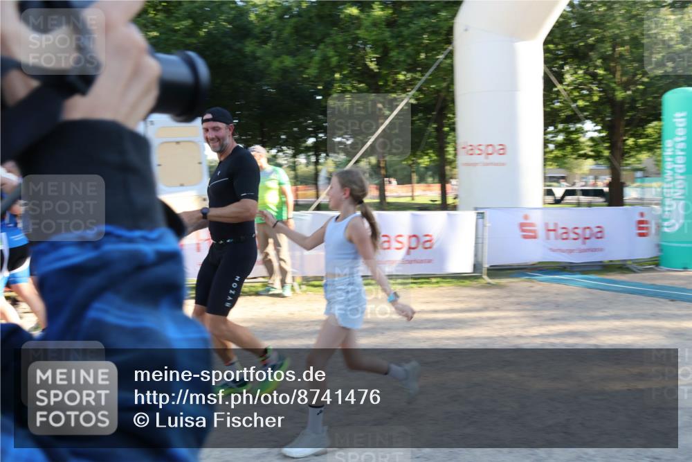 07.09.2025 - 19. Norderstedt Triathlon Luisa Fischer http://msf.ph/oto/8741476 07.09.2025 16:57:54 Ziel 1415, 1516 meine-sportfotos.de