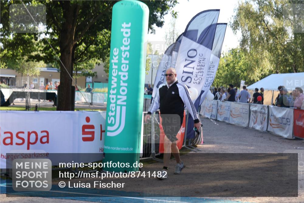 07.09.2025 - 19. Norderstedt Triathlon Luisa Fischer http://msf.ph/oto/8741482 07.09.2025 16:57:56 Ziel 1415, 1516 meine-sportfotos.de