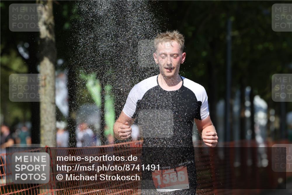 07.09.2025 - 19. Norderstedt Triathlon Michael Strokosch http://msf.ph/oto/8741491 07.09.2025 13:50:59 Laufen 197, 1356 meine-sportfotos.de