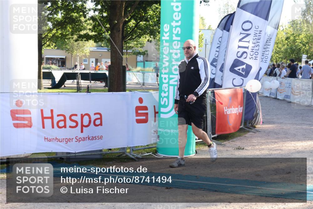 07.09.2025 - 19. Norderstedt Triathlon Luisa Fischer http://msf.ph/oto/8741494 07.09.2025 16:57:57 Ziel 1415, 1516 meine-sportfotos.de