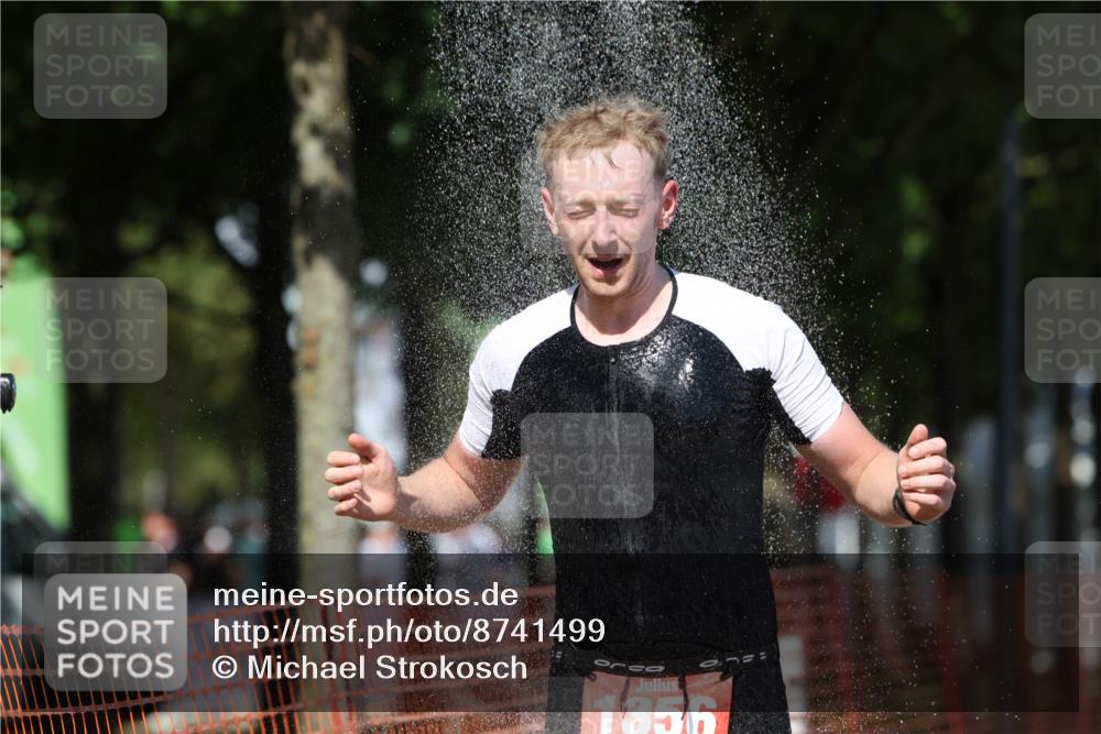 07.09.2025 - 19. Norderstedt Triathlon Michael Strokosch http://msf.ph/oto/8741499 07.09.2025 13:50:59 Laufen 197, 1356 meine-sportfotos.de