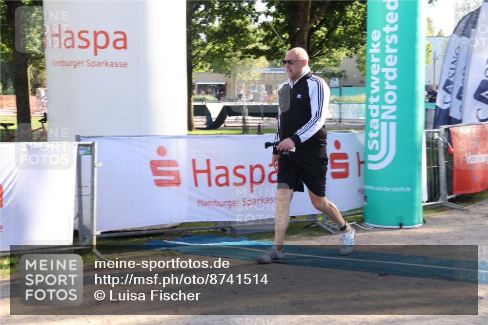 07.09.2025 - 19. Norderstedt Triathlon Luisa Fischer http://msf.ph/oto/8741514 07.09.2025 16:57:58 Ziel 1415, 1516 meine-sportfotos.de