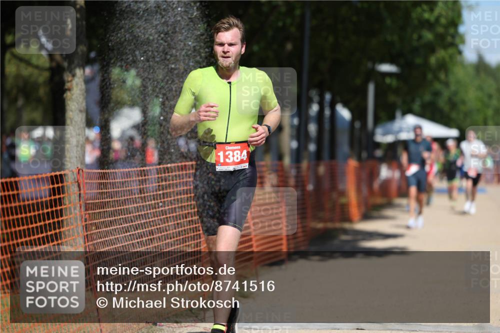 07.09.2025 - 19. Norderstedt Triathlon Michael Strokosch http://msf.ph/oto/8741516 07.09.2025 13:07:31 Laufen 718, 788, 1384 meine-sportfotos.de