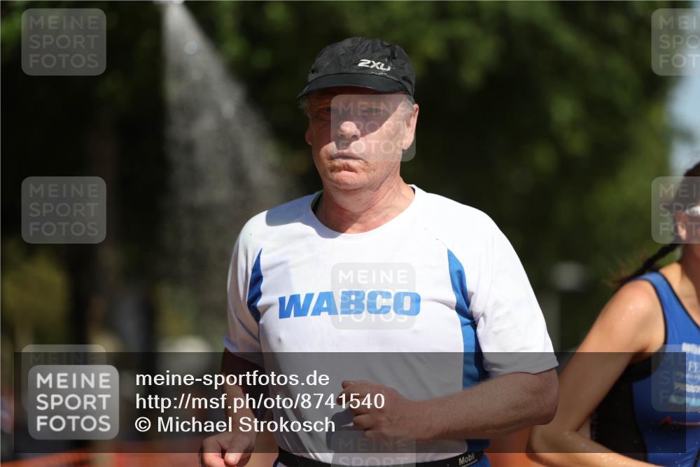 07.09.2025 - 19. Norderstedt Triathlon Michael Strokosch http://msf.ph/oto/8741540 07.09.2025 12:31:54 Laufen 168, 795, 1282 meine-sportfotos.de