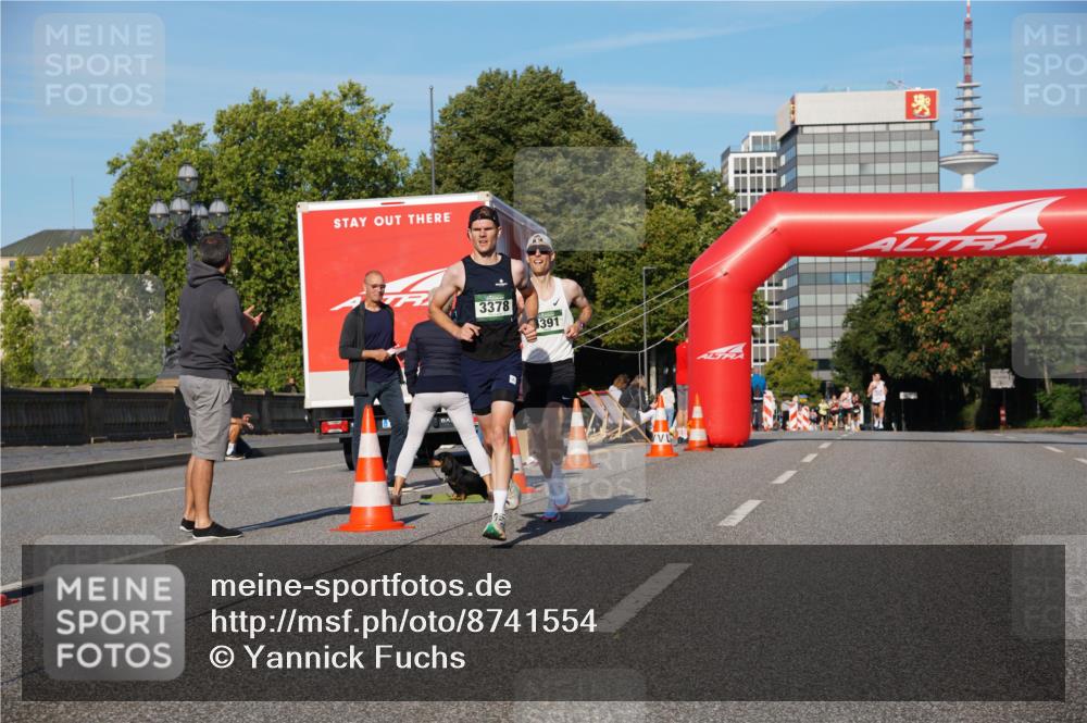 07.09.2025 - BARMER Alsterlauf Yannick Fuchs http://msf.ph/oto/8741554 07.09.2025 09:28:00 Laufen 3378, 391 meine-sportfotos.de