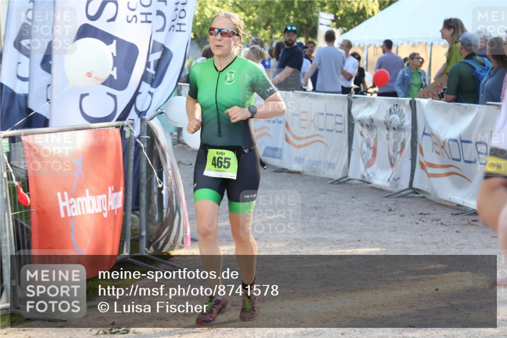 07.09.2025 - 19. Norderstedt Triathlon Luisa Fischer http://msf.ph/oto/8741578 07.09.2025 16:58:18 Ziel 465 meine-sportfotos.de