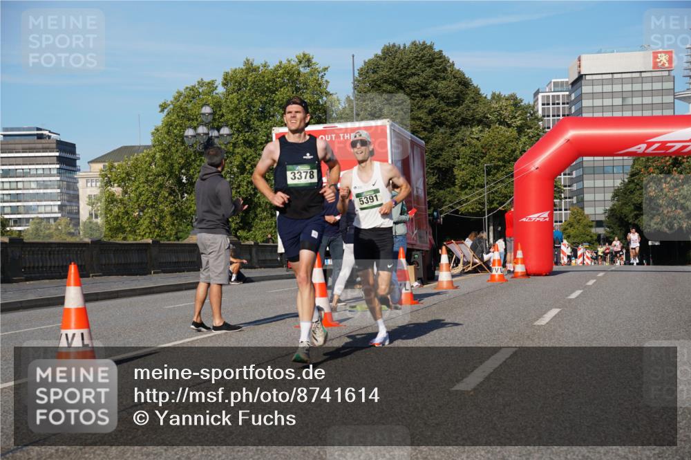 07.09.2025 - BARMER Alsterlauf Yannick Fuchs http://msf.ph/oto/8741614 07.09.2025 09:28:01 Laufen 3378, 5391 meine-sportfotos.de