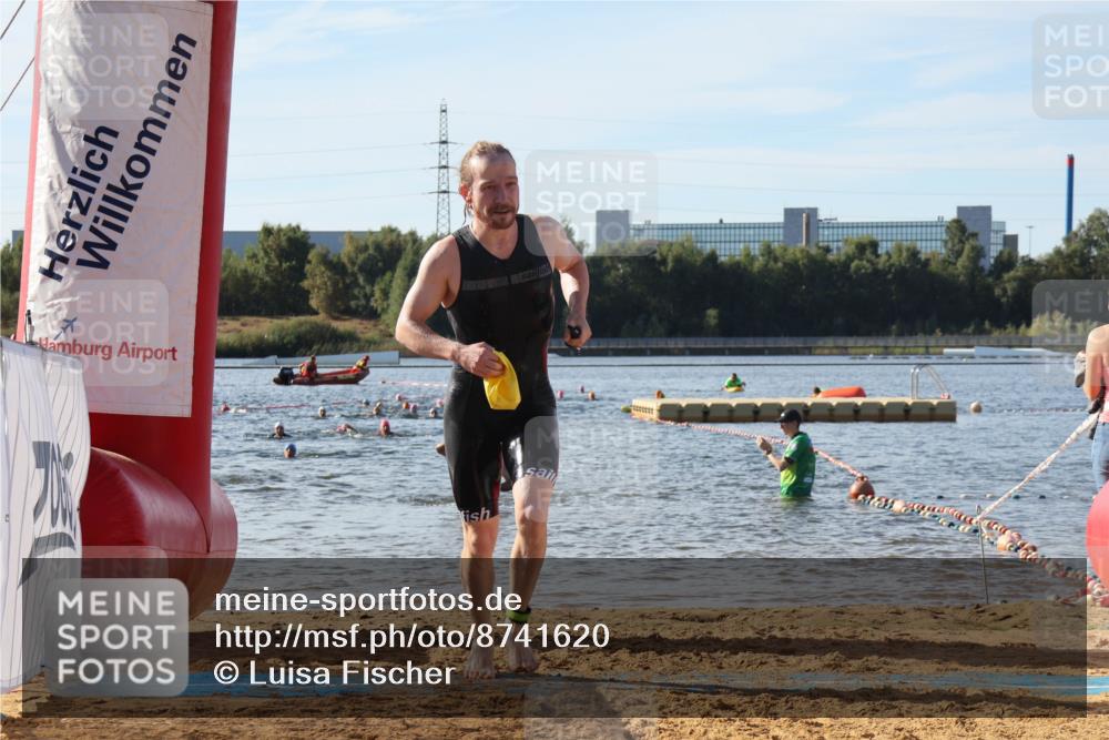 07.09.2025 - 19. Norderstedt Triathlon Luisa Fischer http://msf.ph/oto/8741620 07.09.2025 10:04:28 Schwimmen 1138 meine-sportfotos.de