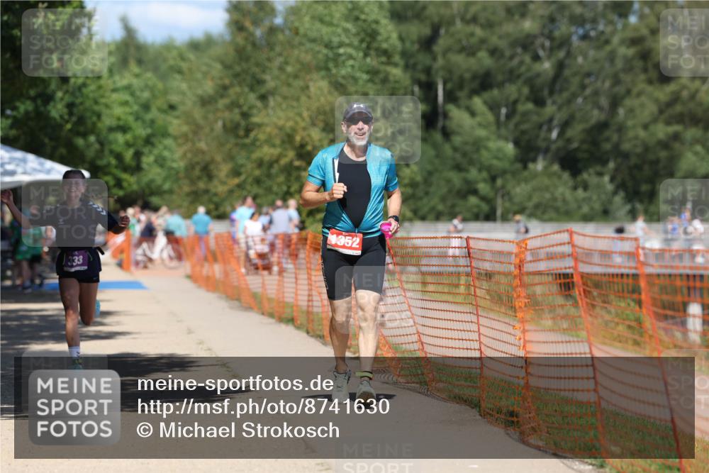 07.09.2025 - 19. Norderstedt Triathlon Michael Strokosch http://msf.ph/oto/8741630 07.09.2025 13:51:40 Laufen 324, 333, 1352 meine-sportfotos.de