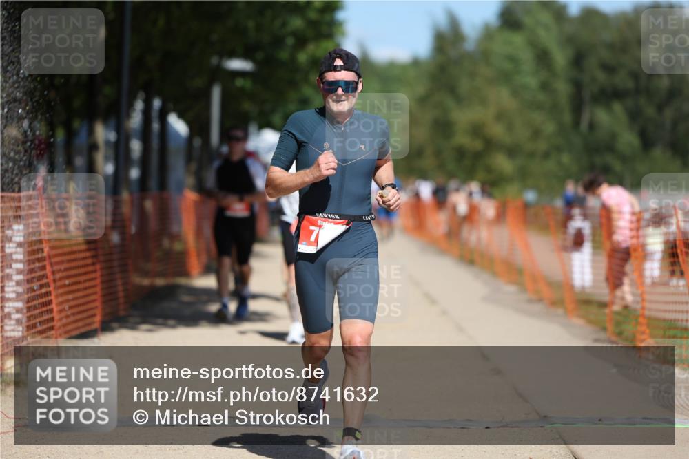 07.09.2025 - 19. Norderstedt Triathlon Michael Strokosch http://msf.ph/oto/8741632 07.09.2025 13:07:37 Laufen 709, 781, 788, 816, 1262 meine-sportfotos.de