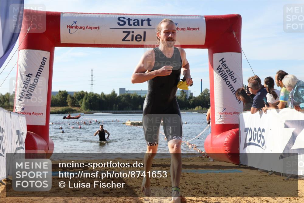 07.09.2025 - 19. Norderstedt Triathlon Luisa Fischer http://msf.ph/oto/8741653 07.09.2025 10:04:30 Schwimmen 1138 meine-sportfotos.de