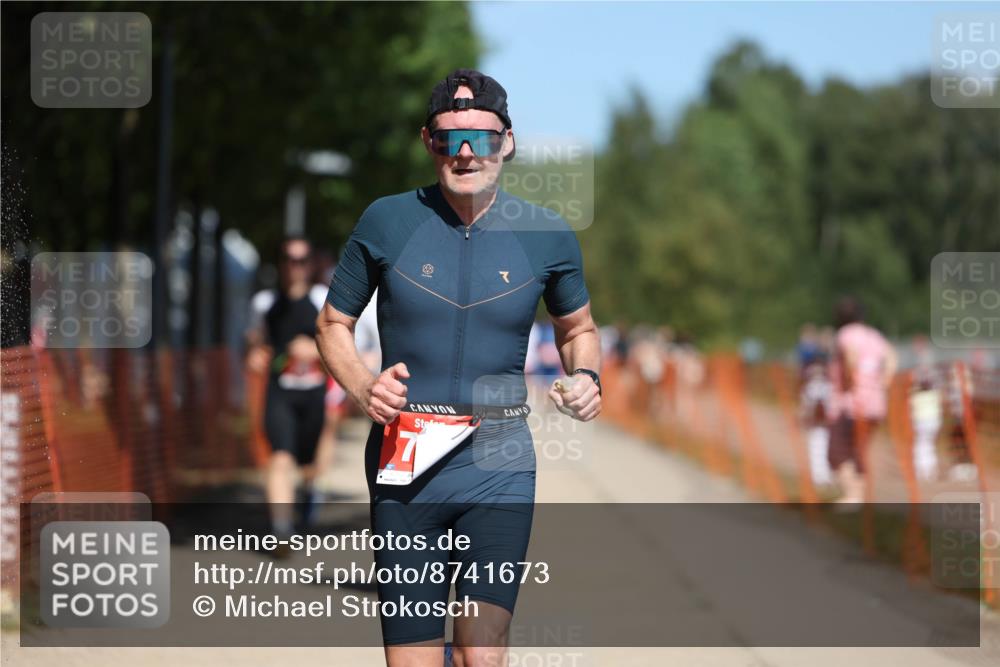 07.09.2025 - 19. Norderstedt Triathlon Michael Strokosch http://msf.ph/oto/8741673 07.09.2025 13:07:38 Laufen 709, 781, 788, 816, 1262 meine-sportfotos.de