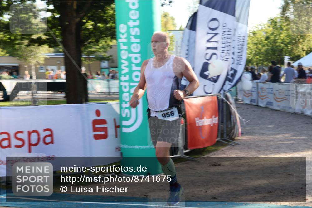 07.09.2025 - 19. Norderstedt Triathlon Luisa Fischer http://msf.ph/oto/8741675 07.09.2025 16:58:35 Ziel 956 meine-sportfotos.de