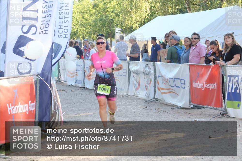 07.09.2025 - 19. Norderstedt Triathlon Luisa Fischer http://msf.ph/oto/8741731 07.09.2025 16:58:43 Ziel 953, 1091 meine-sportfotos.de