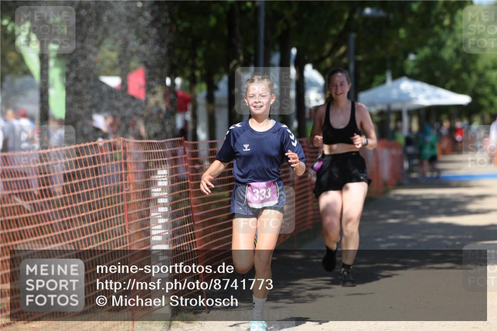 07.09.2025 - 19. Norderstedt Triathlon Michael Strokosch http://msf.ph/oto/8741773 07.09.2025 13:51:43 Laufen 324, 333, 1352 meine-sportfotos.de
