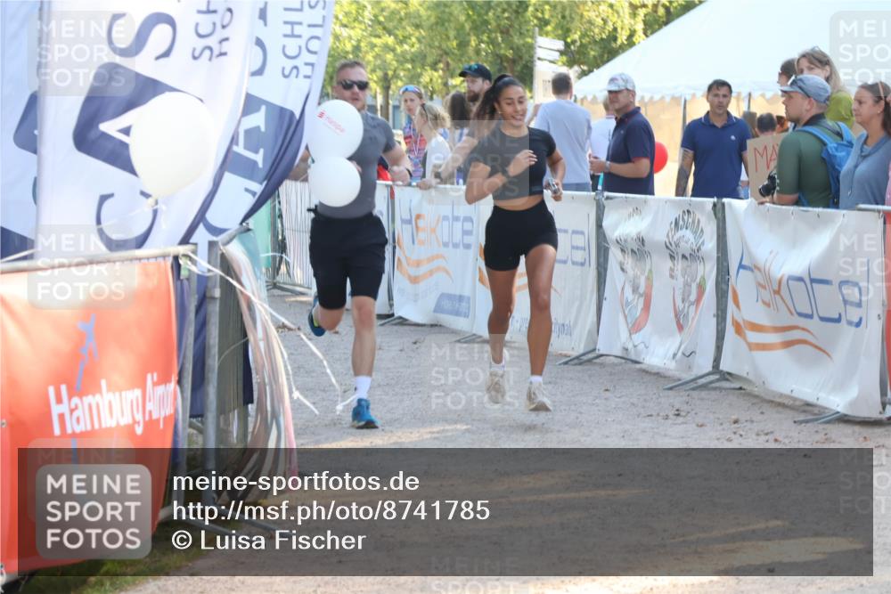 07.09.2025 - 19. Norderstedt Triathlon Luisa Fischer http://msf.ph/oto/8741785 07.09.2025 16:58:51 Ziel 951, 1091 meine-sportfotos.de