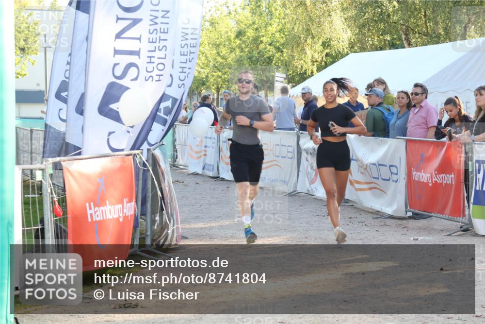 07.09.2025 - 19. Norderstedt Triathlon Luisa Fischer http://msf.ph/oto/8741804 07.09.2025 16:58:53 Ziel 951 meine-sportfotos.de