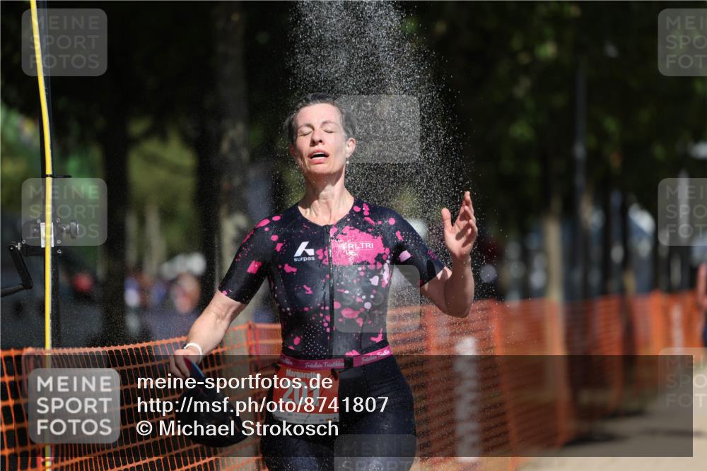 07.09.2025 - 19. Norderstedt Triathlon Michael Strokosch http://msf.ph/oto/8741807 07.09.2025 12:32:09 Laufen 164, 201, 216, 741 meine-sportfotos.de