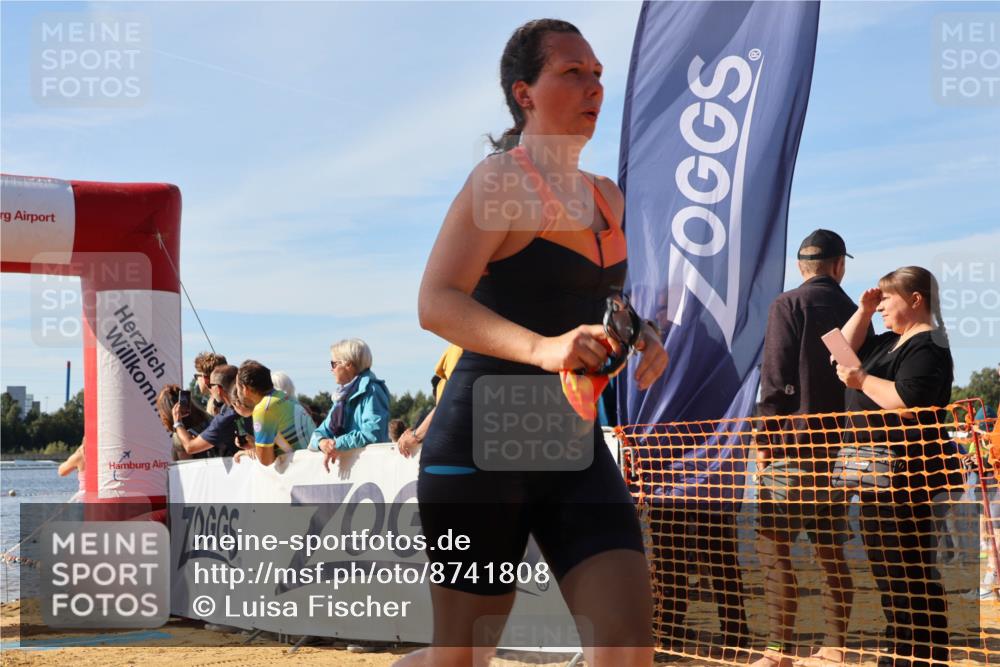 07.09.2025 - 19. Norderstedt Triathlon Luisa Fischer http://msf.ph/oto/8741808 07.09.2025 10:04:53 Schwimmen 1129 meine-sportfotos.de