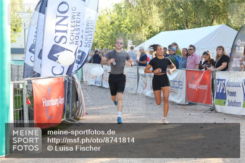 07.09.2025 - 19. Norderstedt Triathlon Luisa Fischer http://msf.ph/oto/8741814 07.09.2025 16:58:53 Ziel 951 meine-sportfotos.de