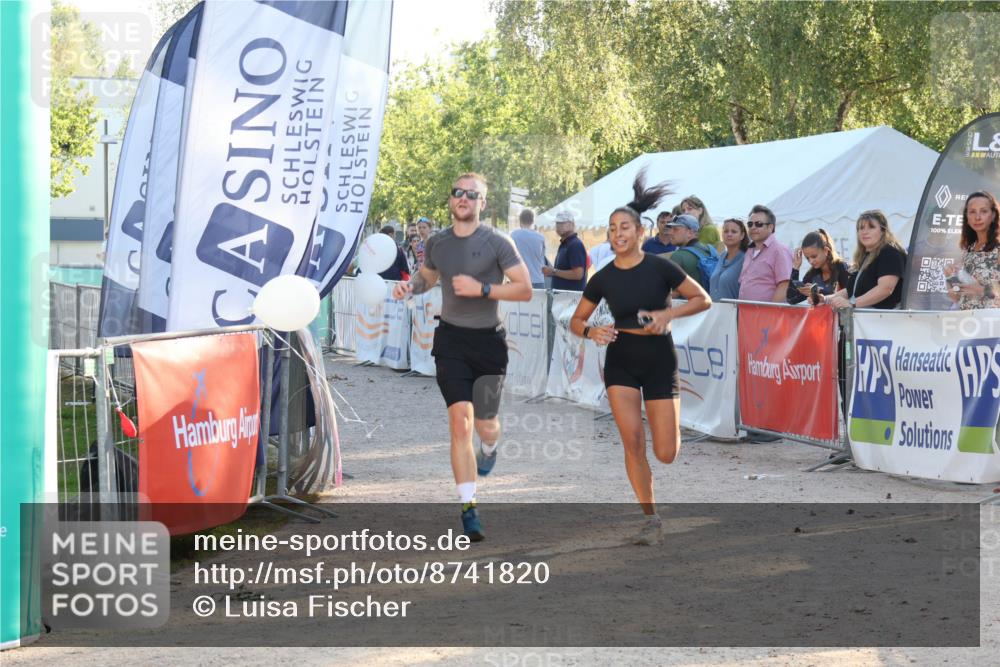 07.09.2025 - 19. Norderstedt Triathlon Luisa Fischer http://msf.ph/oto/8741820 07.09.2025 16:58:54 Ziel 951 meine-sportfotos.de