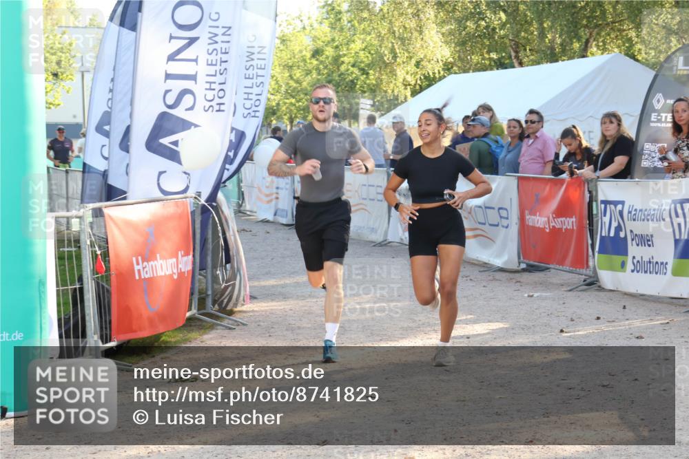 07.09.2025 - 19. Norderstedt Triathlon Luisa Fischer http://msf.ph/oto/8741825 07.09.2025 16:58:54 Ziel 951 meine-sportfotos.de