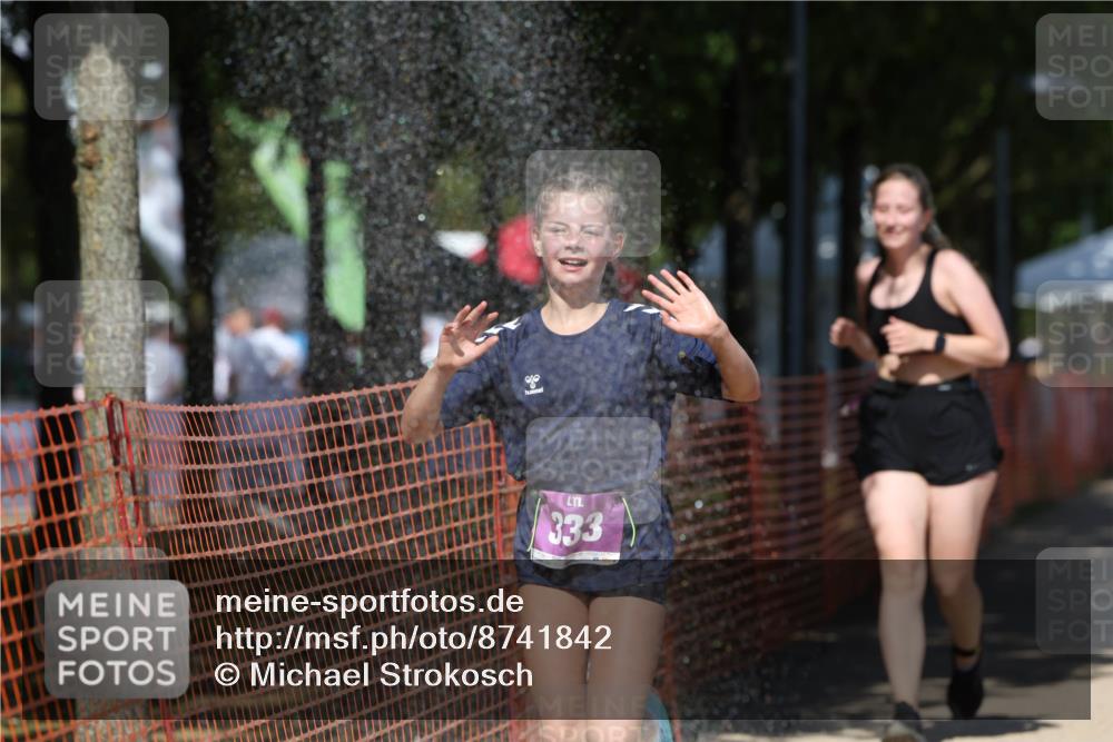 07.09.2025 - 19. Norderstedt Triathlon Michael Strokosch http://msf.ph/oto/8741842 07.09.2025 13:51:44 Laufen 324, 333, 1352 meine-sportfotos.de