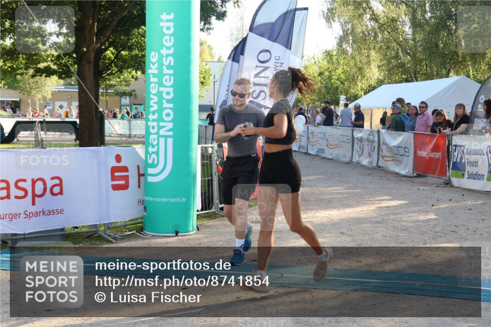 07.09.2025 - 19. Norderstedt Triathlon Luisa Fischer http://msf.ph/oto/8741854 07.09.2025 16:58:56 Ziel 951 meine-sportfotos.de