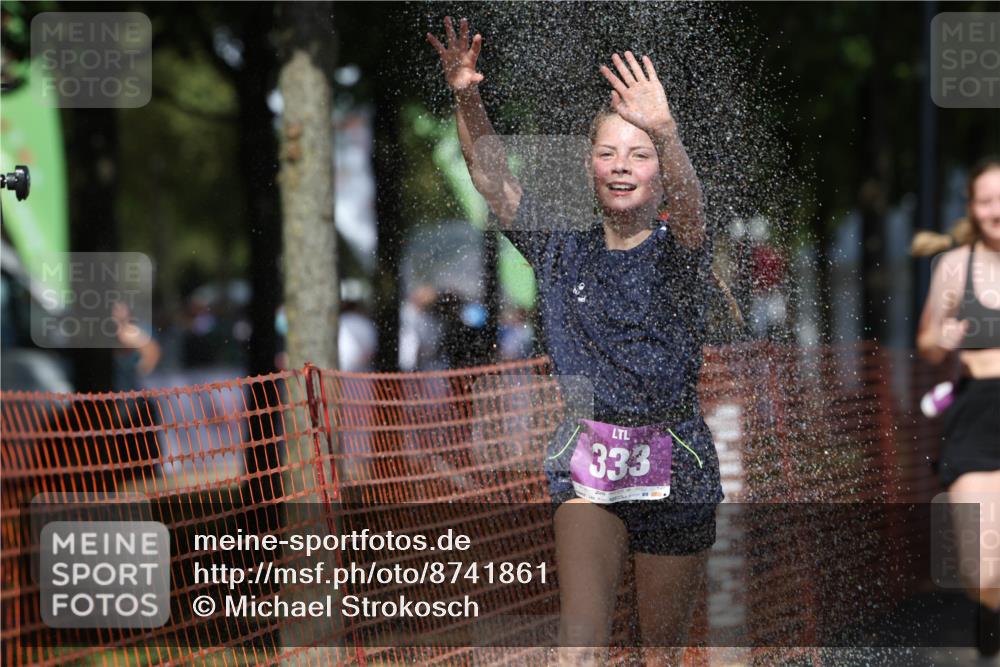 07.09.2025 - 19. Norderstedt Triathlon Michael Strokosch http://msf.ph/oto/8741861 07.09.2025 13:51:45 Laufen 324, 333, 1352 meine-sportfotos.de