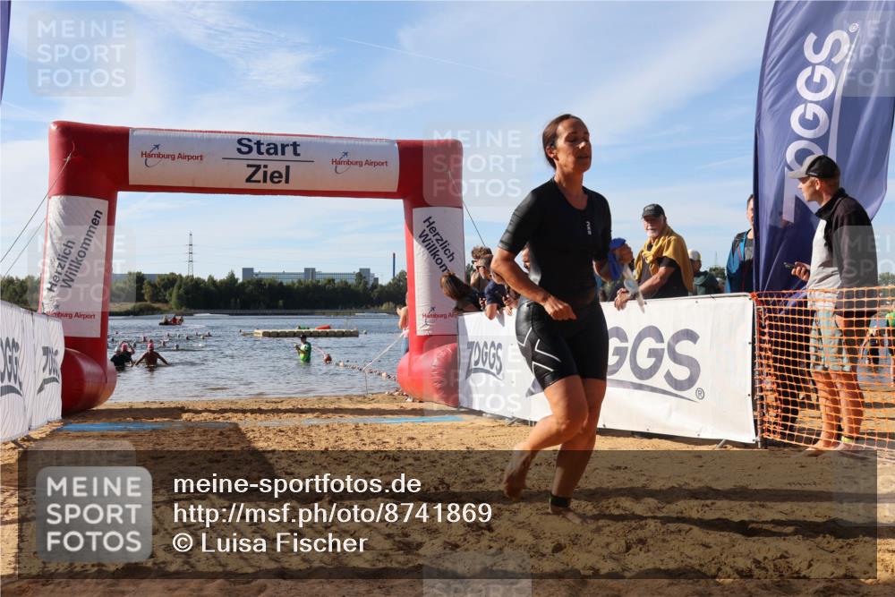 07.09.2025 - 19. Norderstedt Triathlon Luisa Fischer http://msf.ph/oto/8741869 07.09.2025 10:05:06 Schwimmen 1117 meine-sportfotos.de