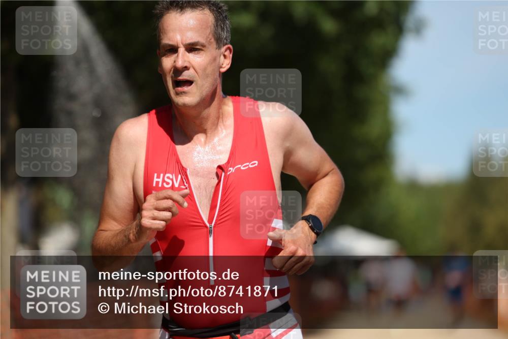 07.09.2025 - 19. Norderstedt Triathlon Michael Strokosch http://msf.ph/oto/8741871 07.09.2025 13:07:44 Laufen 709, 781, 816, 828, 1262 meine-sportfotos.de