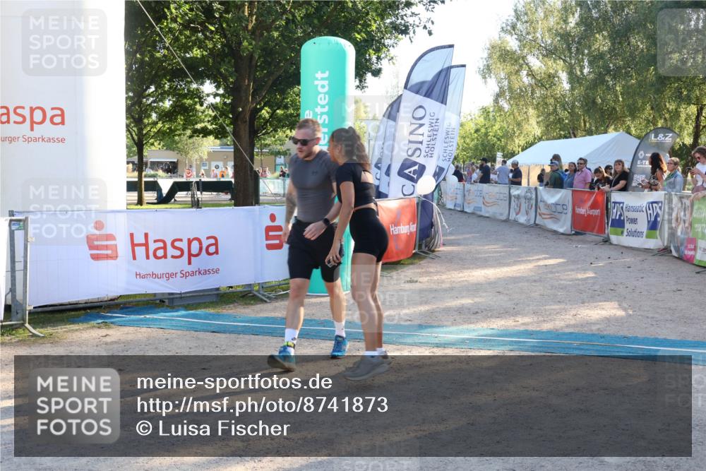07.09.2025 - 19. Norderstedt Triathlon Luisa Fischer http://msf.ph/oto/8741873 07.09.2025 16:58:57 Ziel 951 meine-sportfotos.de