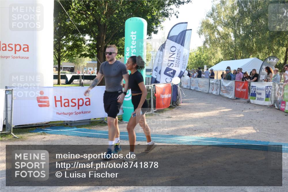 07.09.2025 - 19. Norderstedt Triathlon Luisa Fischer http://msf.ph/oto/8741878 07.09.2025 16:58:58 Ziel 951 meine-sportfotos.de